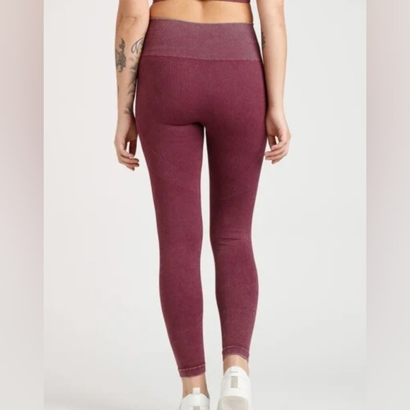 1X • GRAND BEACH CLUB• Washed Rib Seamless Leggings - Picture 2 of 3